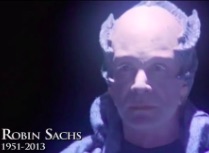 Nella foto (Credit: Warner Home Video), l'attore Robin Sachs nel ruolo di Coplann.